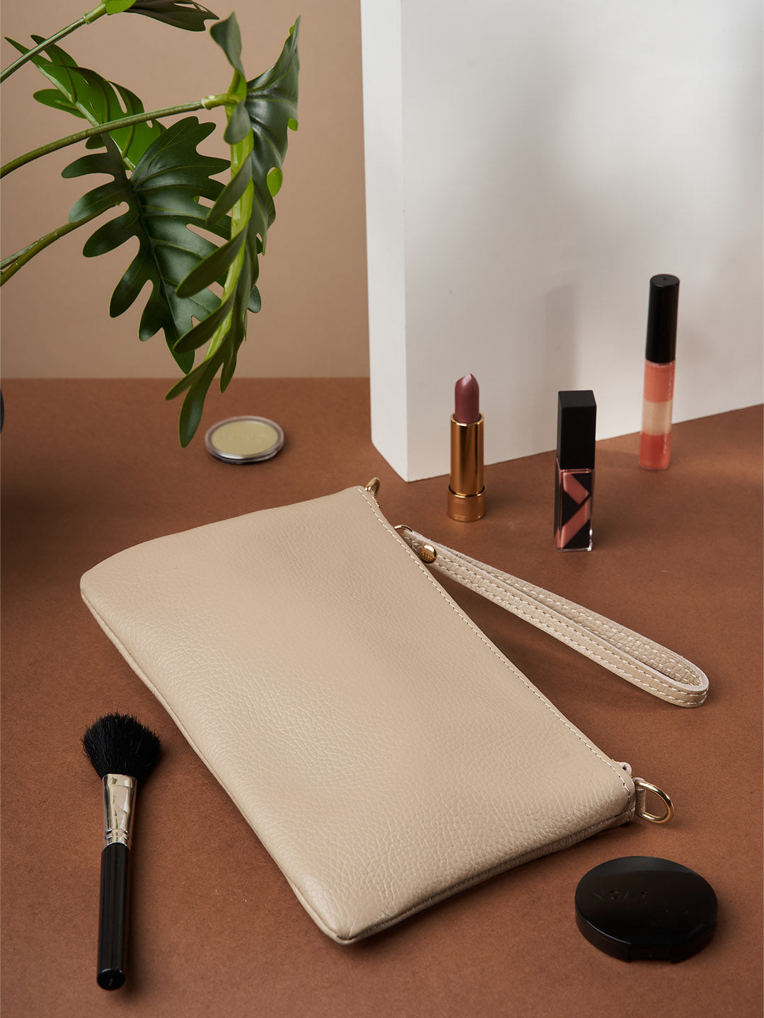 Eleganza Duo-Size Leather Clutch