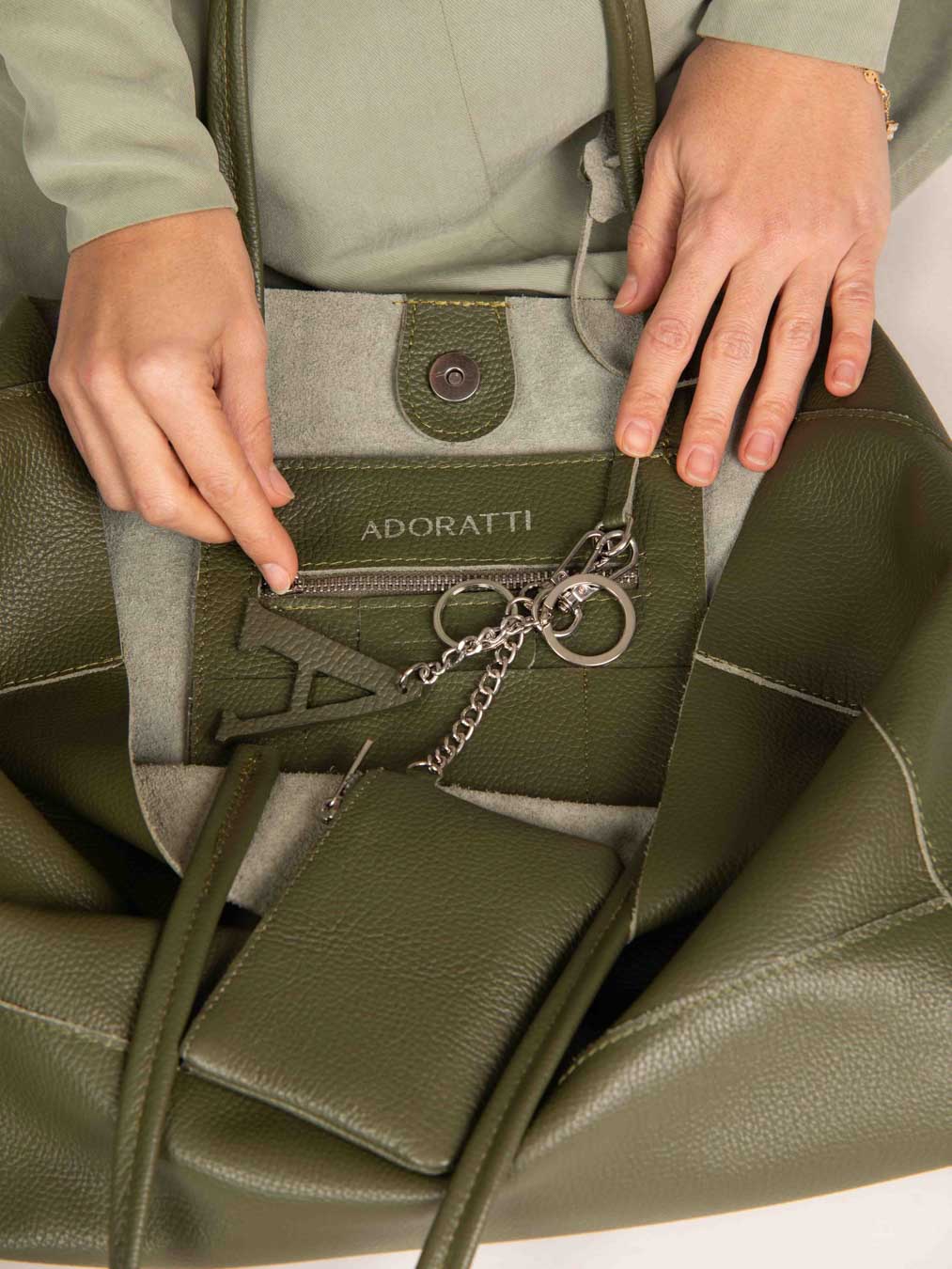 Classic 100% Leather Tote