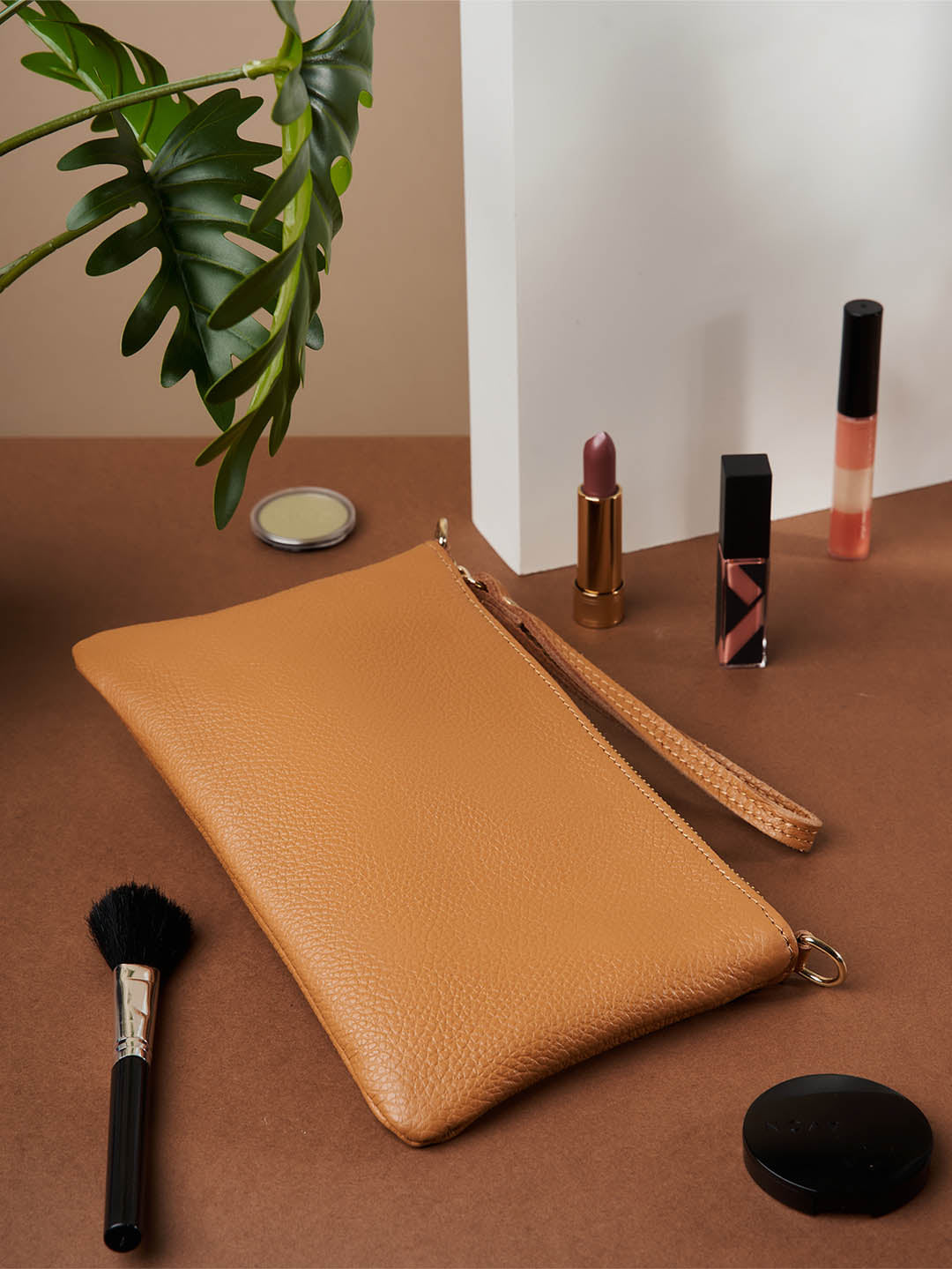 Eleganza Duo-Size Leather Clutch